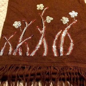 NWOT BROWN SEQUIN FLOWERS SOFT SCARF
